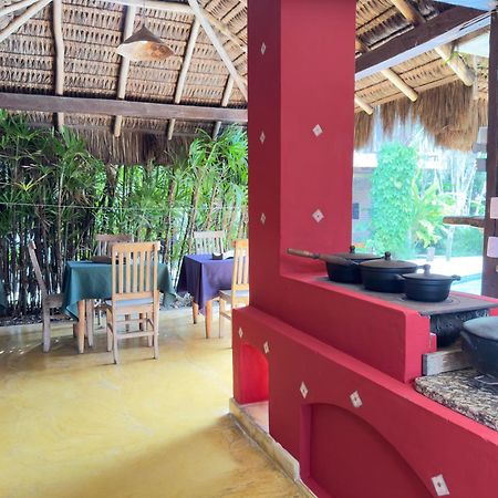 Pousada North Shore Maresias - 2 Quadras Da Praia - Casas De 2 Quartos - 80 M2 -2 Banheiros -Piscina Sauna - Estacion-Churrasq Privativa -Wifi Animais De Peq Porte Roupa De Cama E Banho Exterior photo